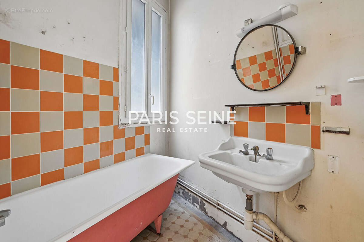 Appartement à PARIS-7E