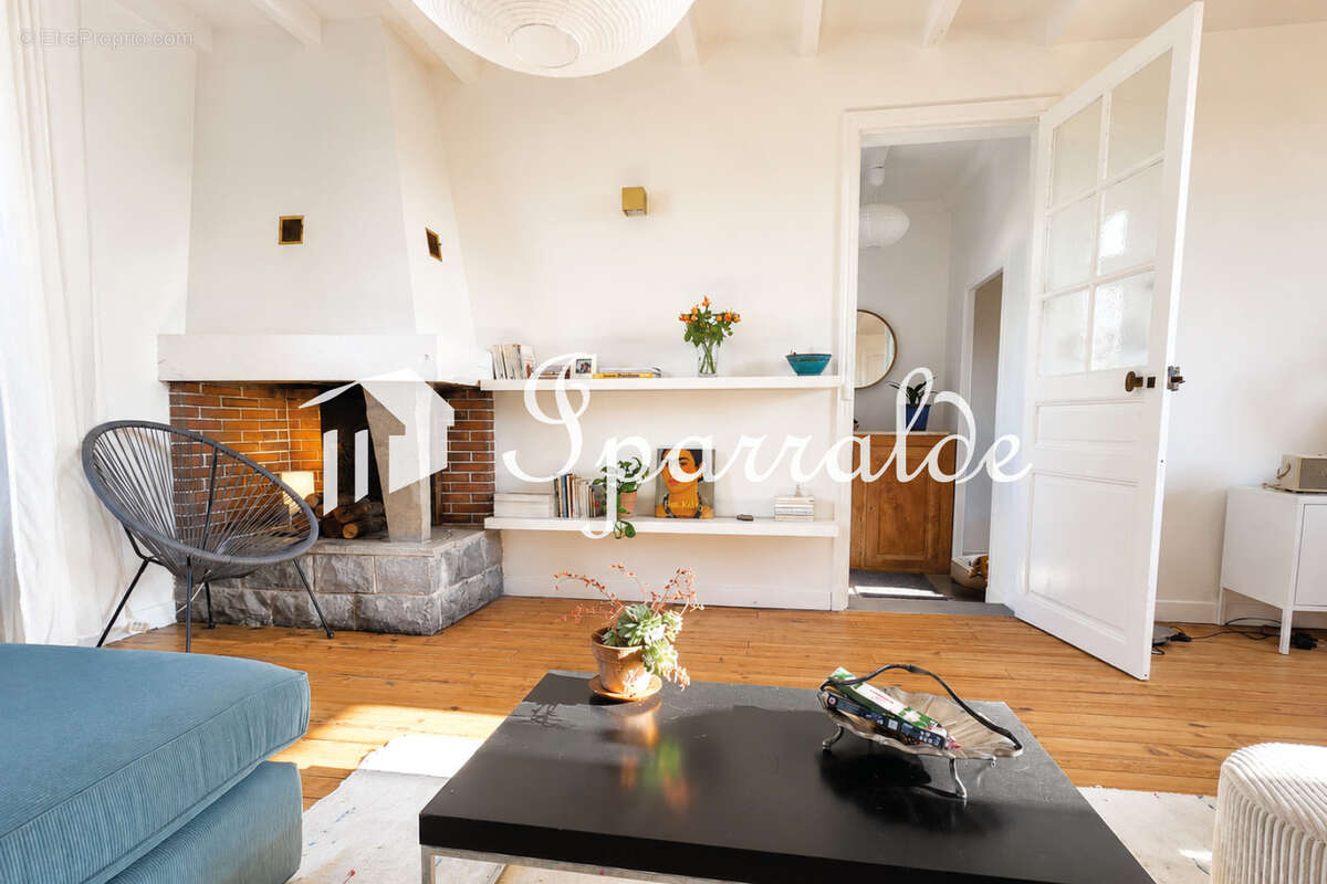 Appartement T3 bis meublé avec balcons   Centre-ville d'Hendaye   74 m2 - photo 13