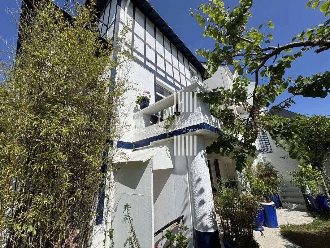 Maison à LE POULIGUEN