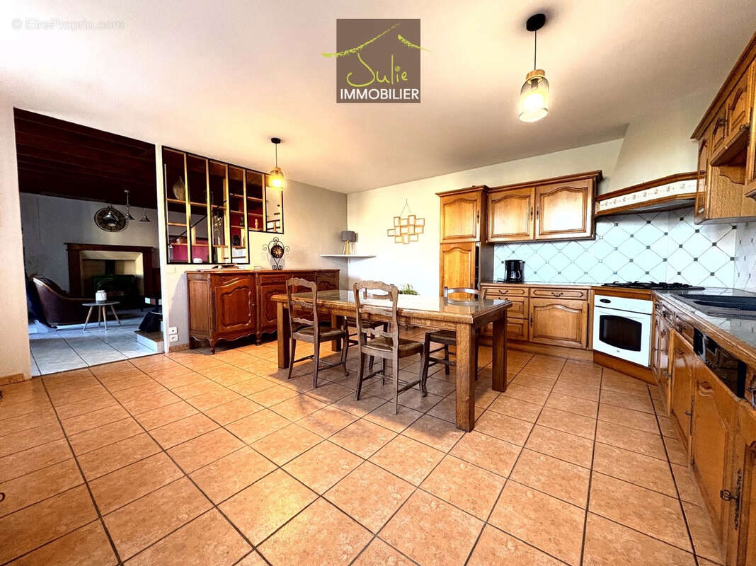 Maison à SAINT-ANDRE-SUR-SEVRE