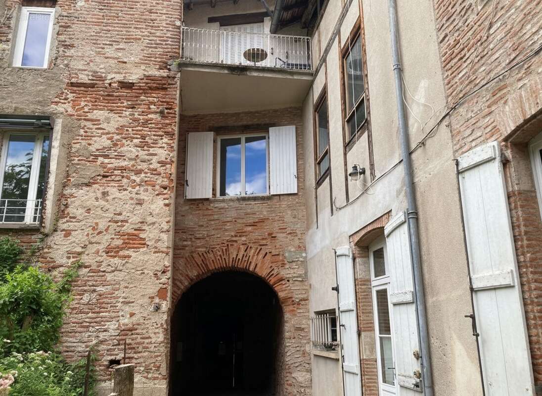 façade interne - Appartement à CAHORS