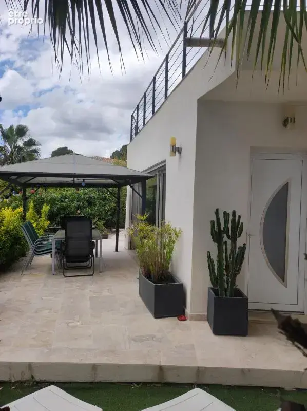 Draguignan,  villa récente RT12  avec un  bel appartement  type 3 +studio - photo 12