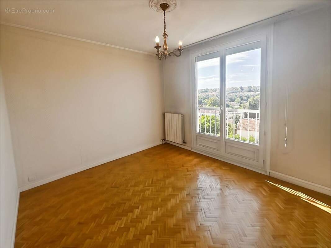 Appartement à MARSEILLE-15E