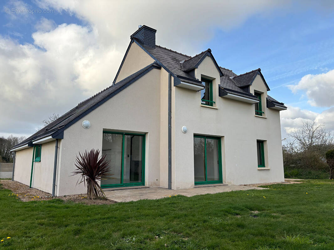 Maison à PLOUGONVEN