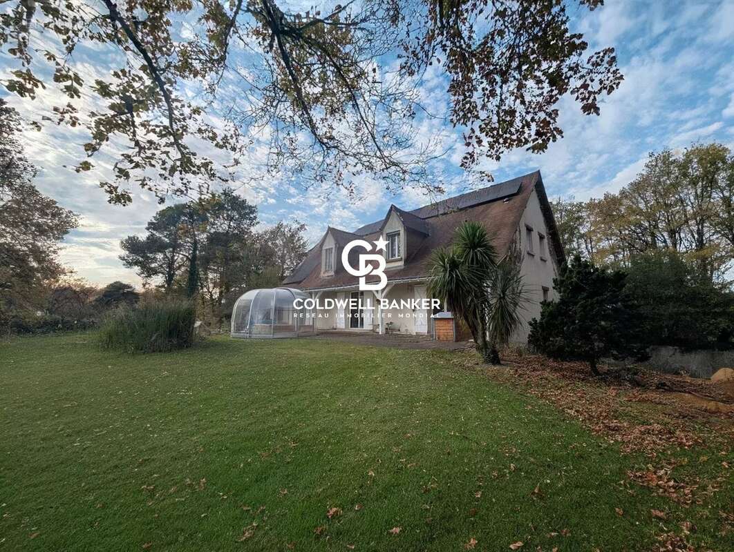 Maison à AZAY-SUR-CHER