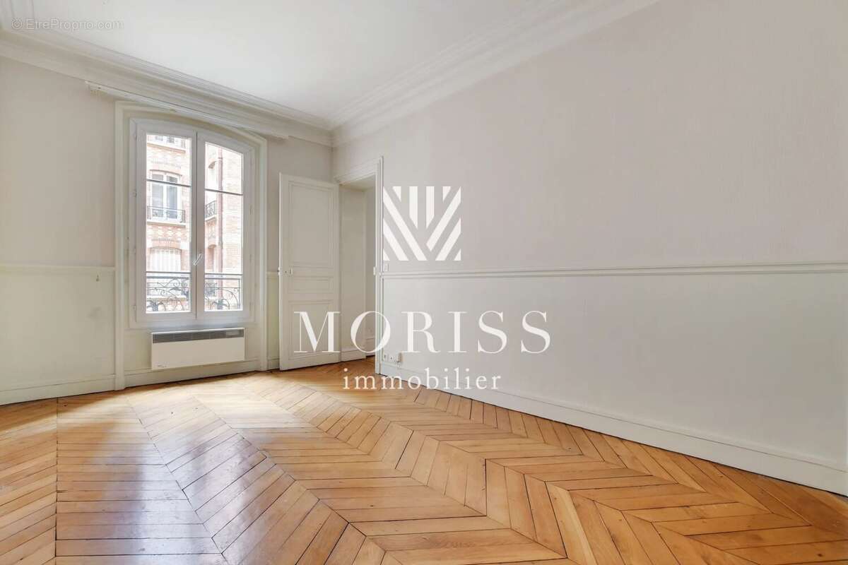 Appartement à PARIS-17E
