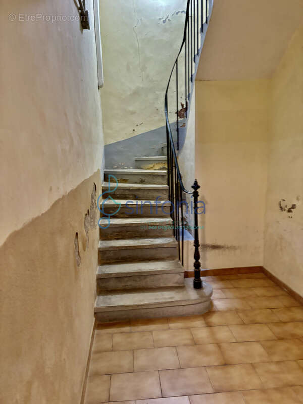 Appartement à LUNEL