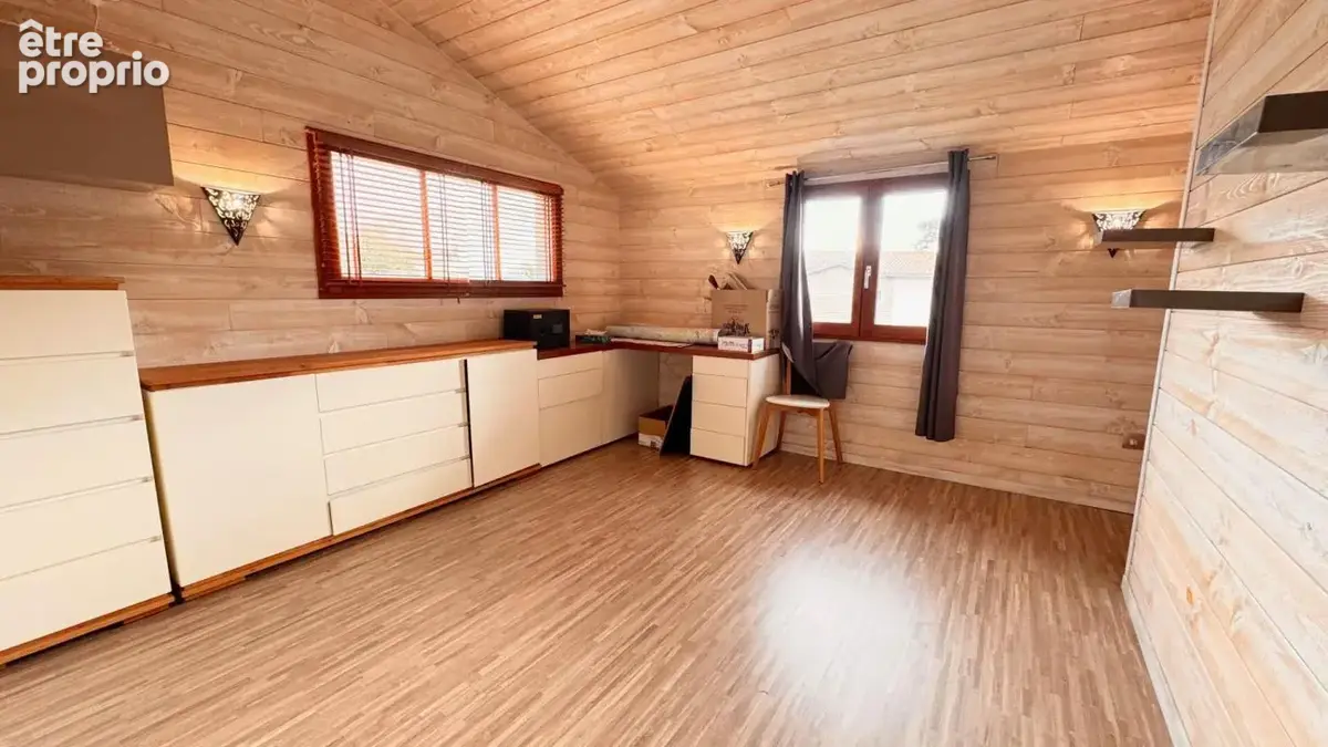 Villa bois en lisiere de forêt avec piscine et jacuzzi - photo 11