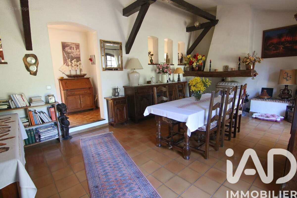 Photo 4 - Maison à MEOUNES-LES-MONTRIEUX