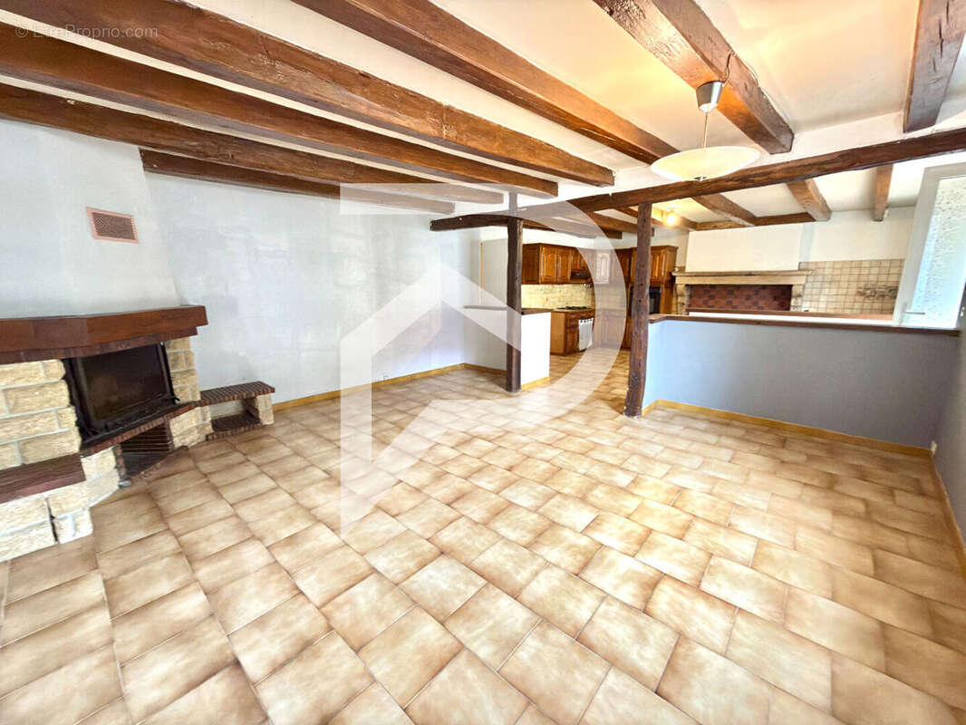 Maison à MARNAY-SUR-MARNE