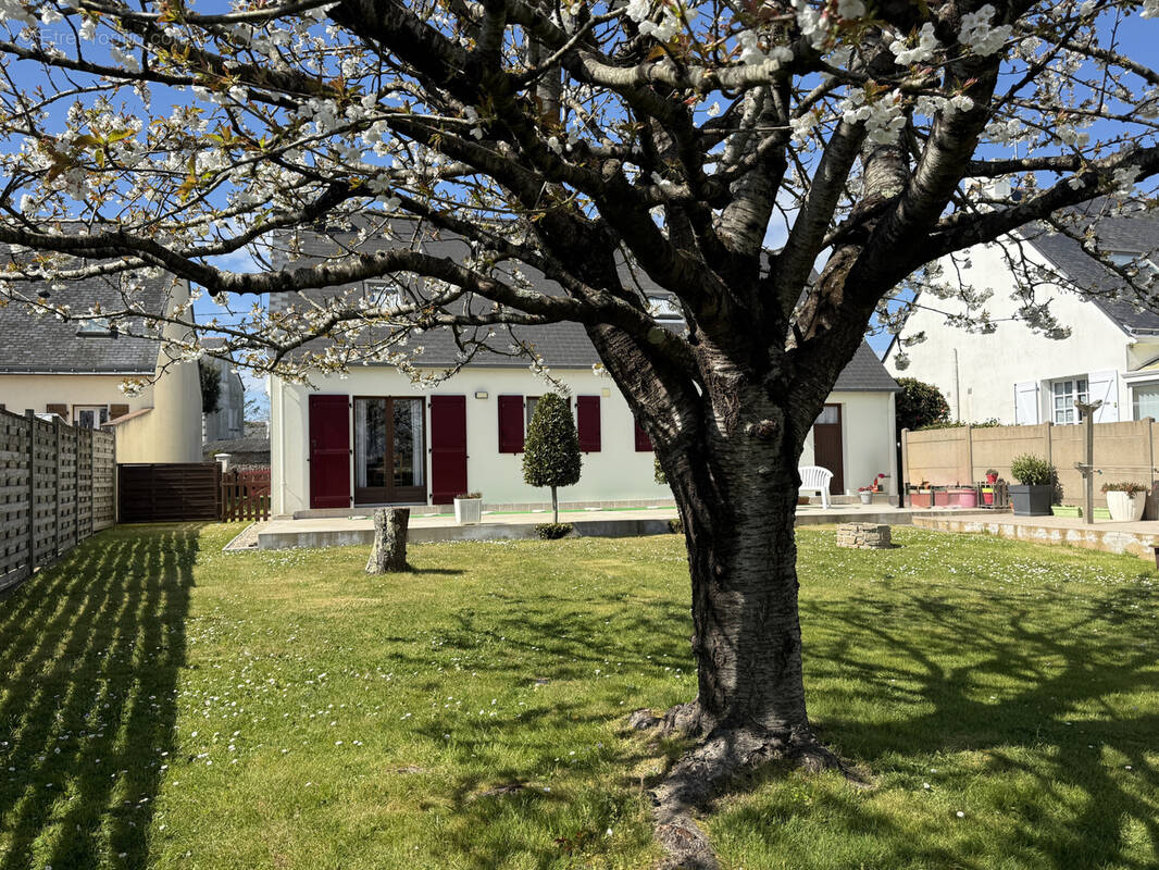 Maison à LA TURBALLE