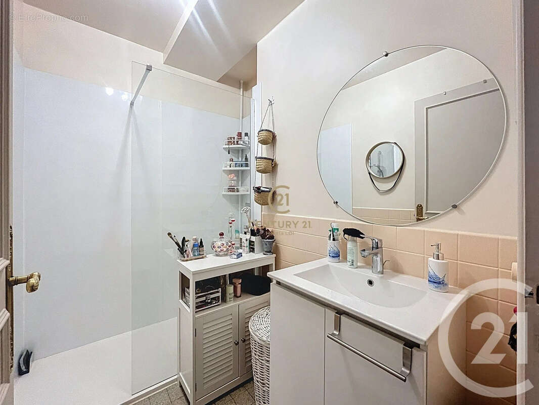 Appartement à LYON-8E