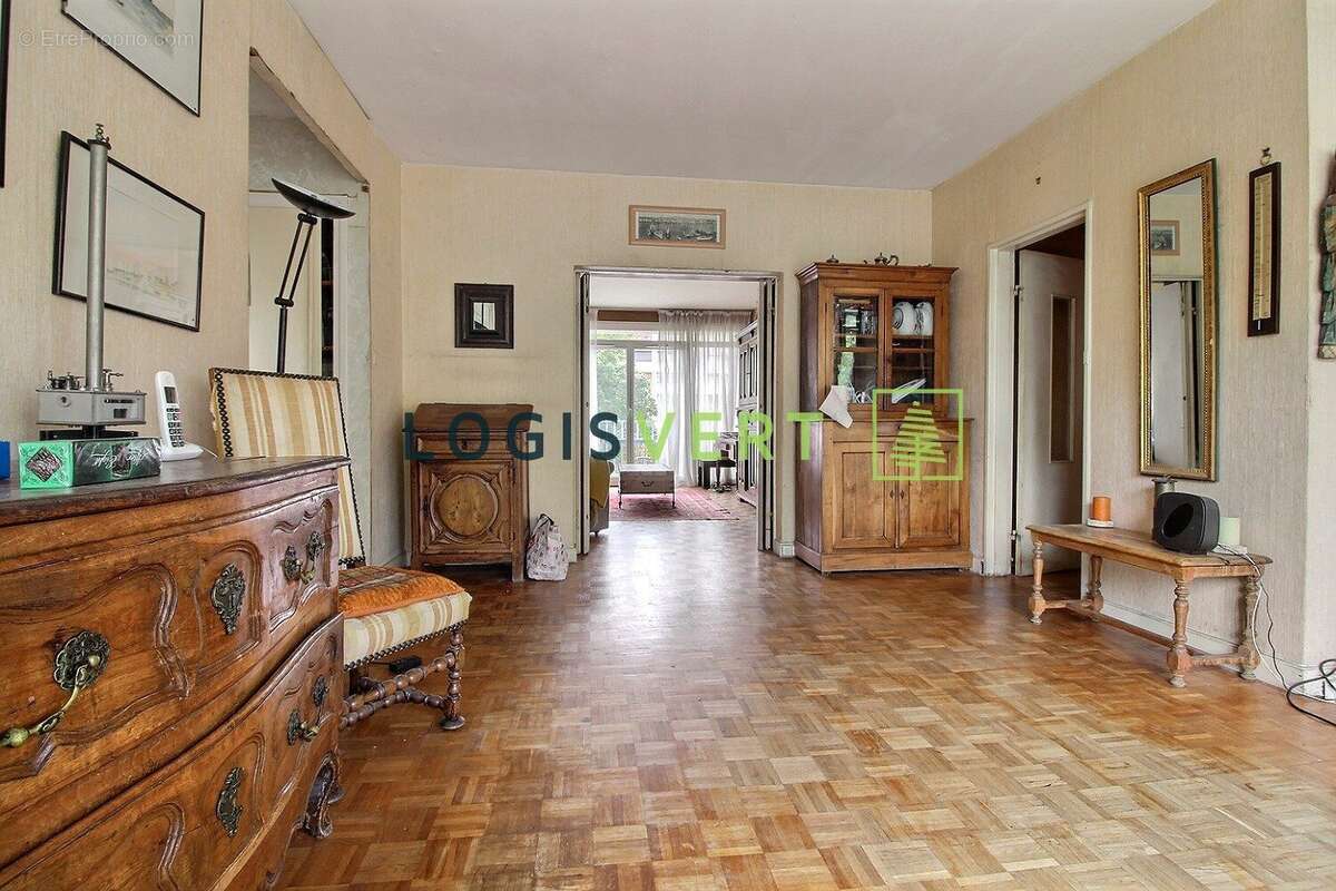 Appartement à BOURG-LA-REINE