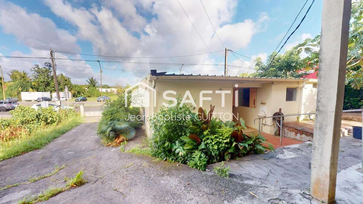 Photo 3 - Maison à RIVIERE-SALEE