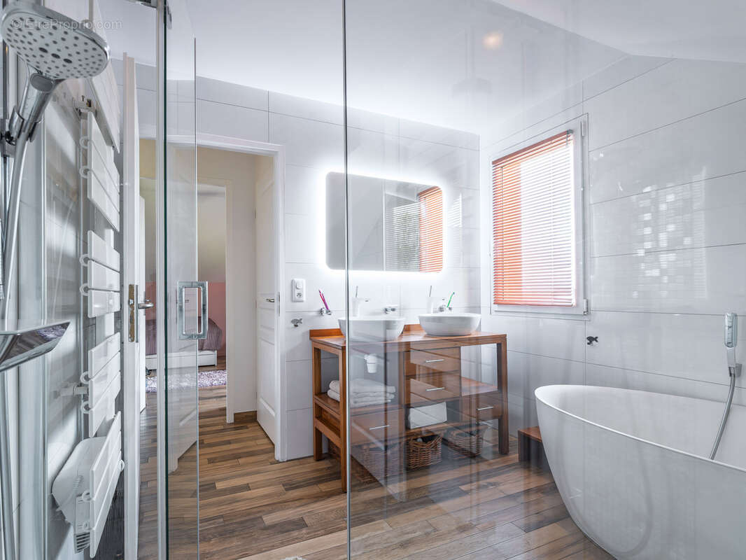 Maison contemporaine 4 chambres à Neuvecelle proche Évian - photo 8