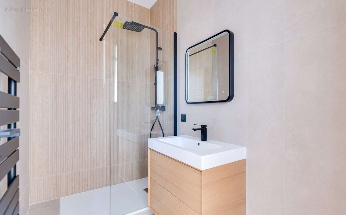 Appartement à MARSEILLE-13E