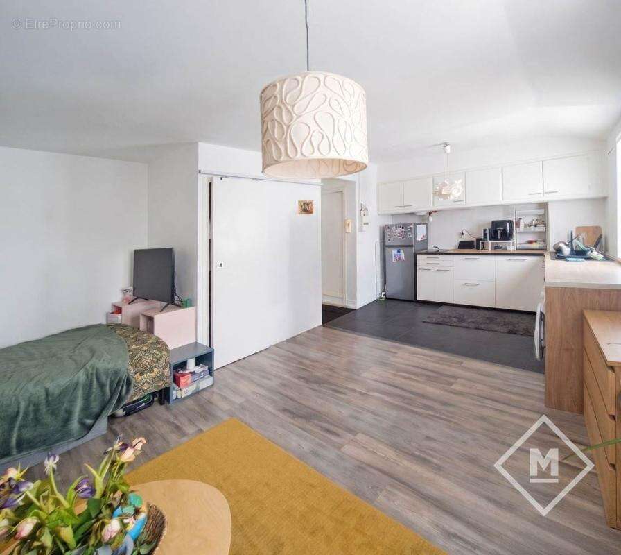 Appartement à MARSEILLE-6E