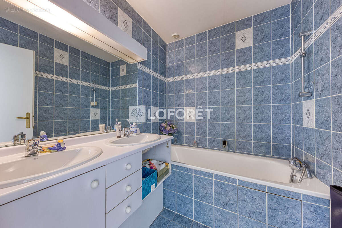 Maison à OZOIR-LA-FERRIERE