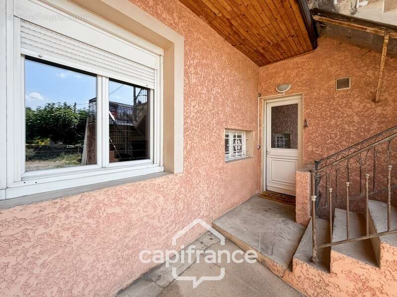 Appartement en plain-pied à vendre 4 pièces GIVORS (69) - photo 10