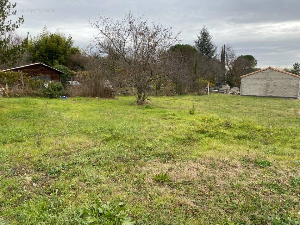 Terrain à ROCHEMAURE