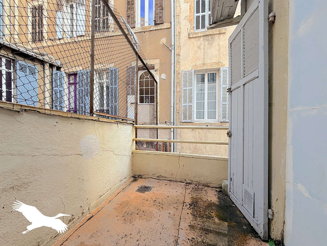Appartement à MARSEILLE-6E