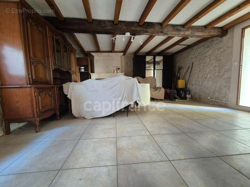 Maison à BUSSAC-SUR-CHARENTE