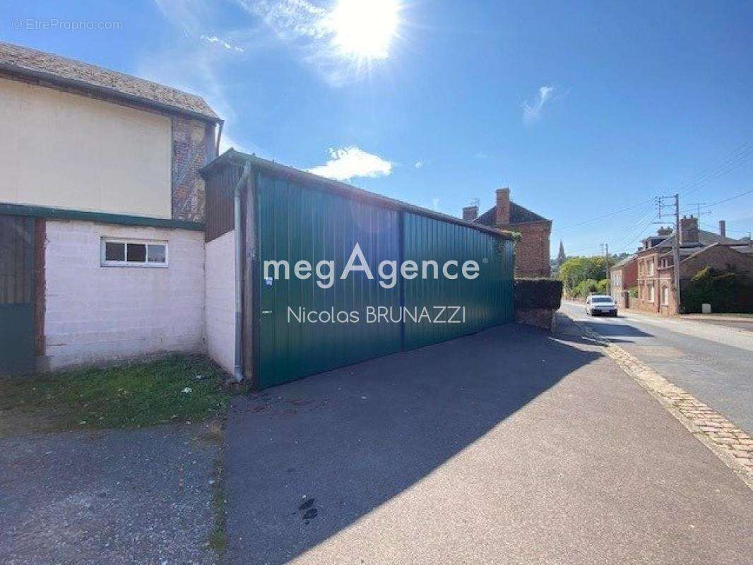 Commerce à VIMOUTIERS