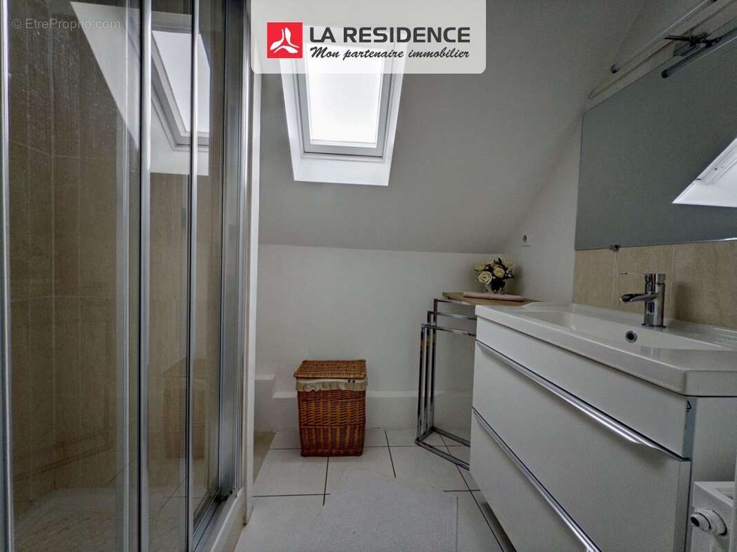 Maison à MAREIL-SUR-MAULDRE