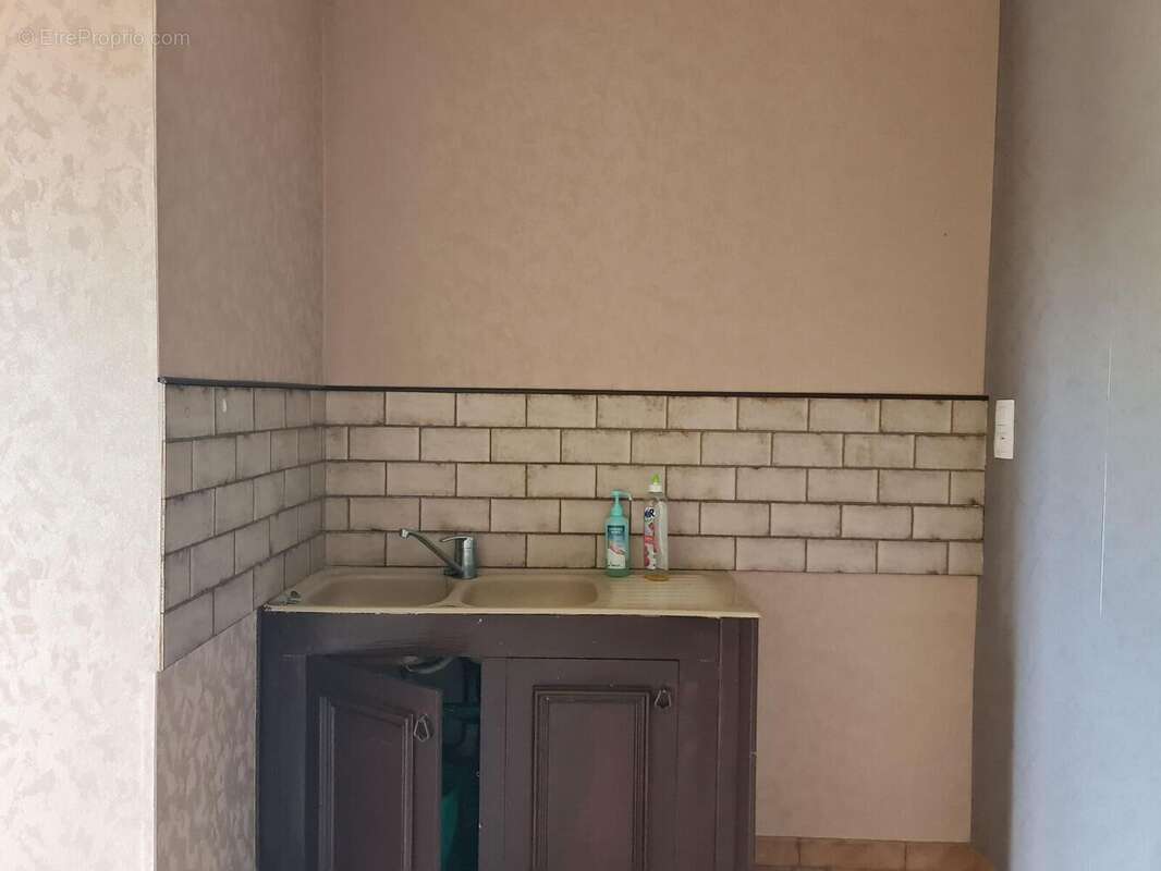 Photo 5 - Commerce à SAINT-GOBAIN