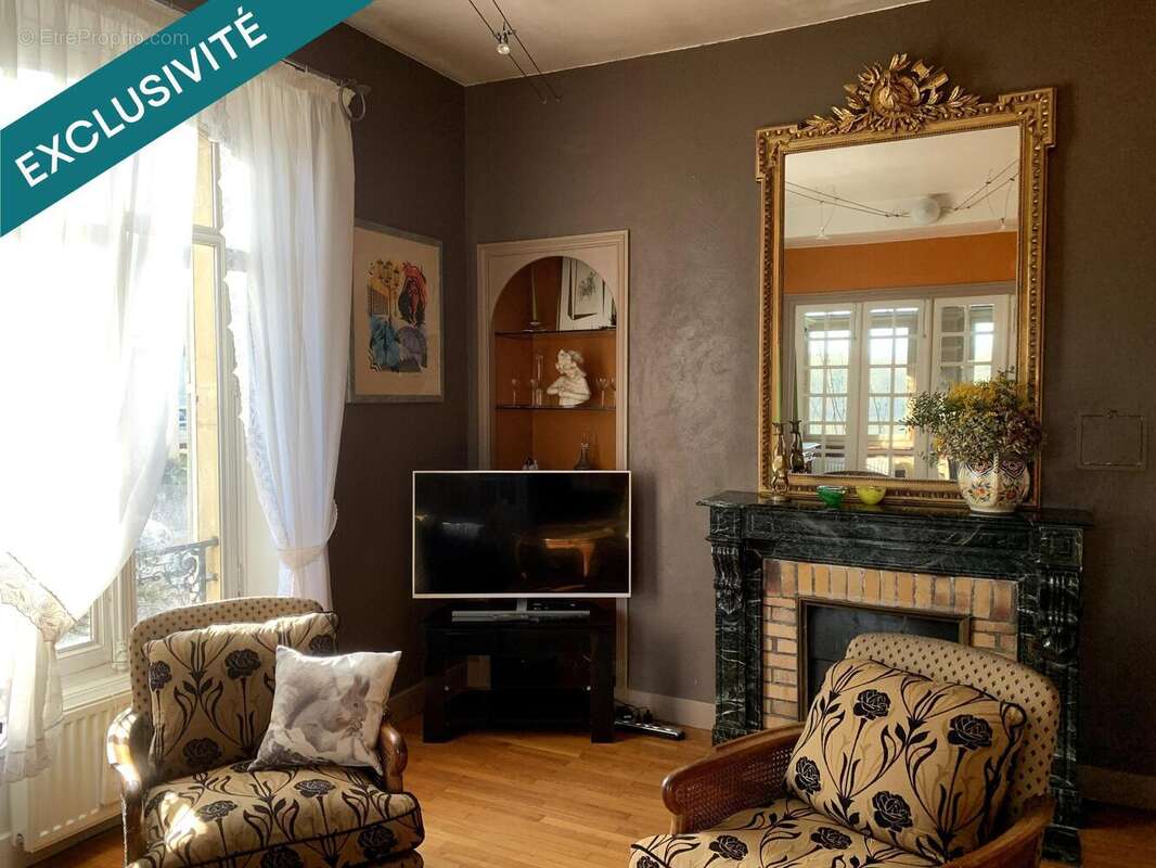 Maison 274 m² à Lons-Le-Saunier  - photo 8