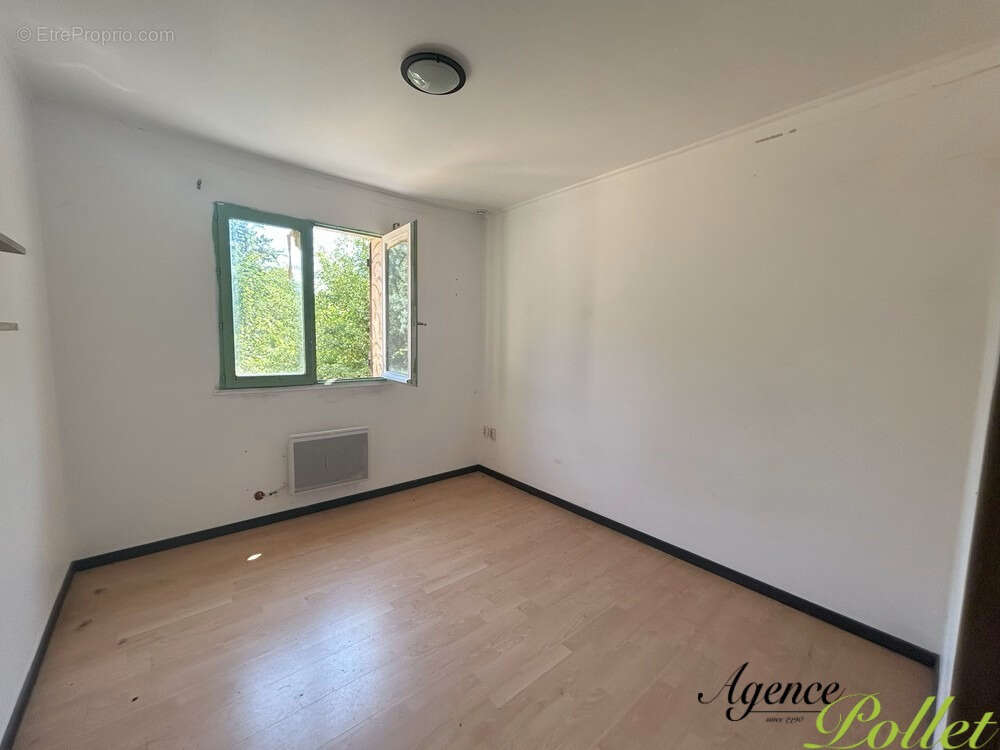 Maison à LA CHAPELLE-D&#039;ANGILLON