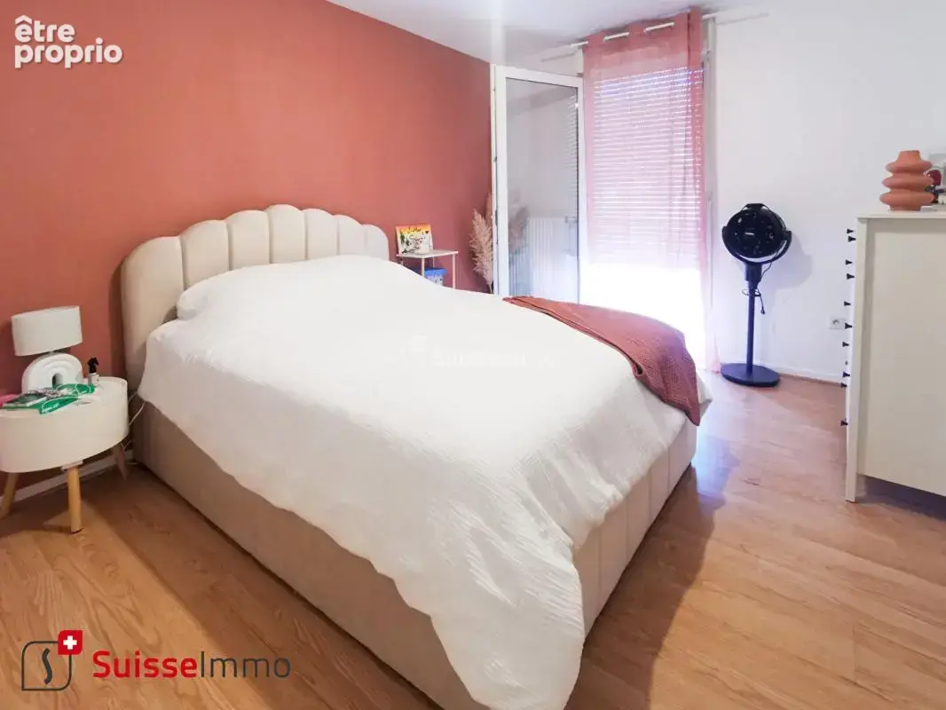 Appartement T3 avec terrasse - photo 4