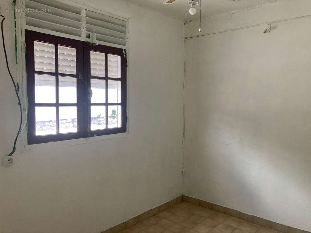 Maison à BASSE-TERRE