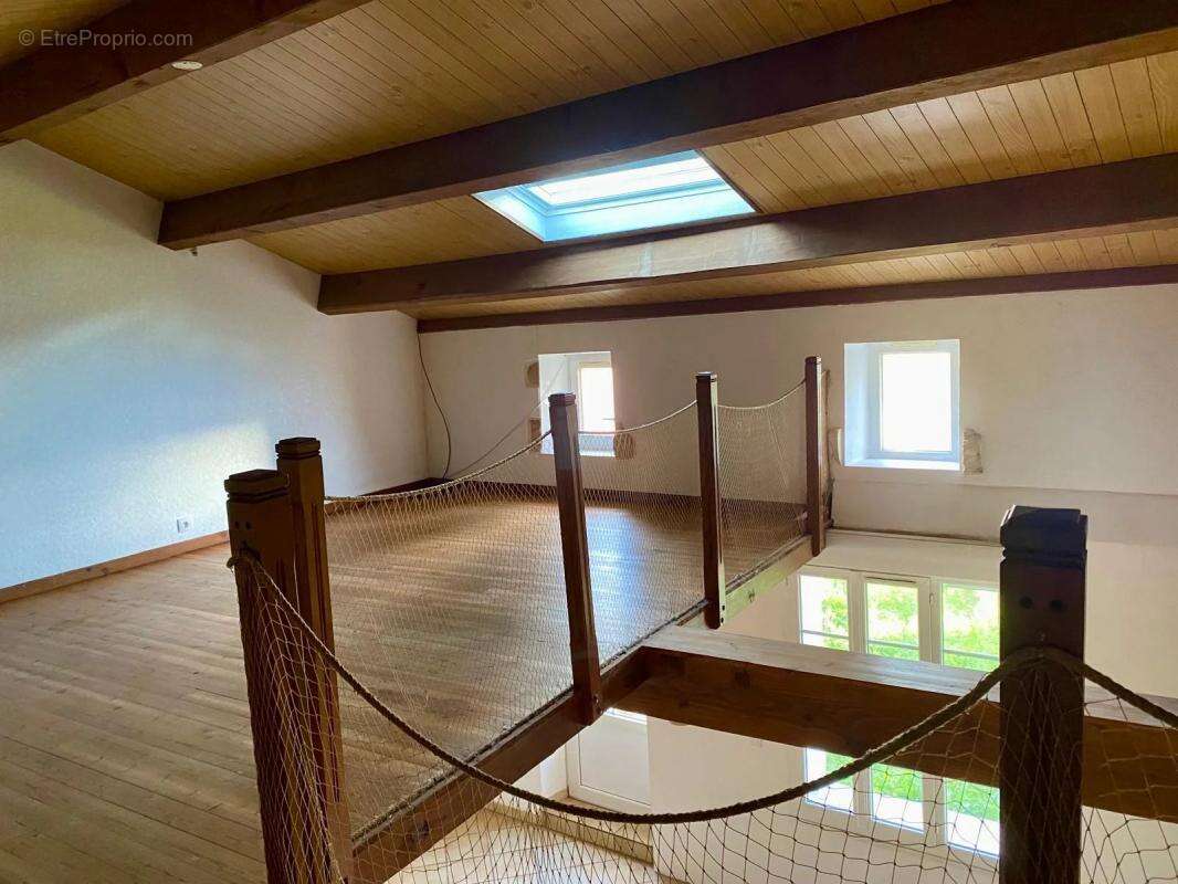 Maison à BOURCEFRANC-LE-CHAPUS