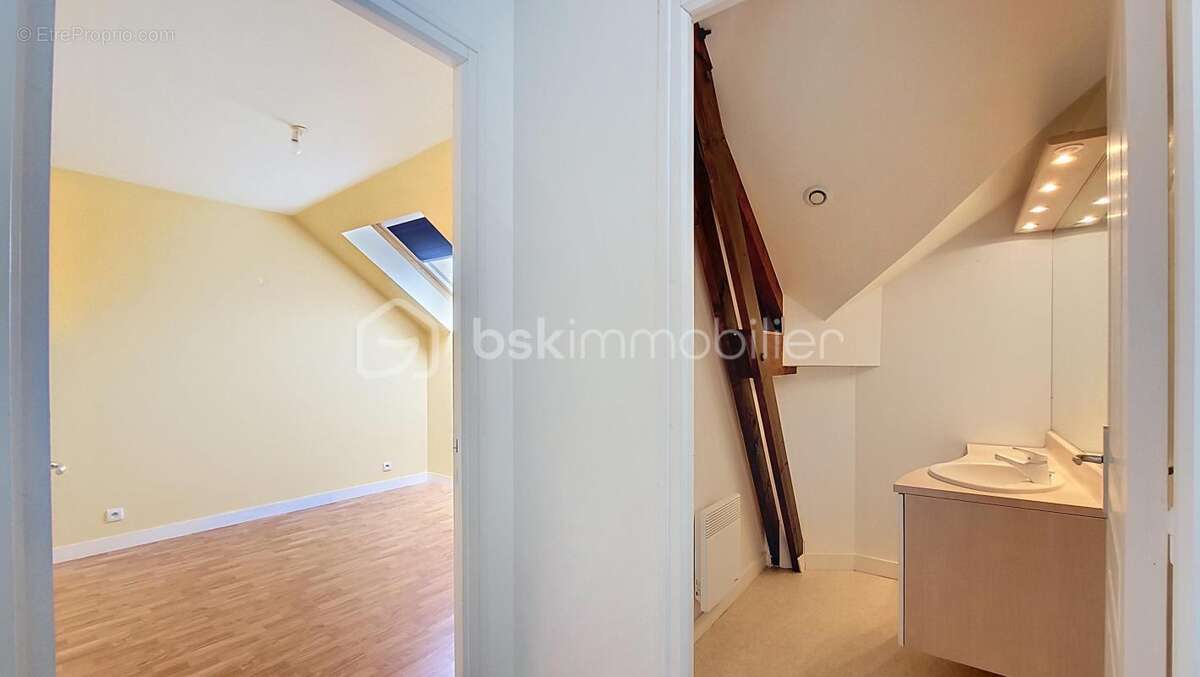 Appartement à EQUEURDREVILLE-HAINNEVILLE