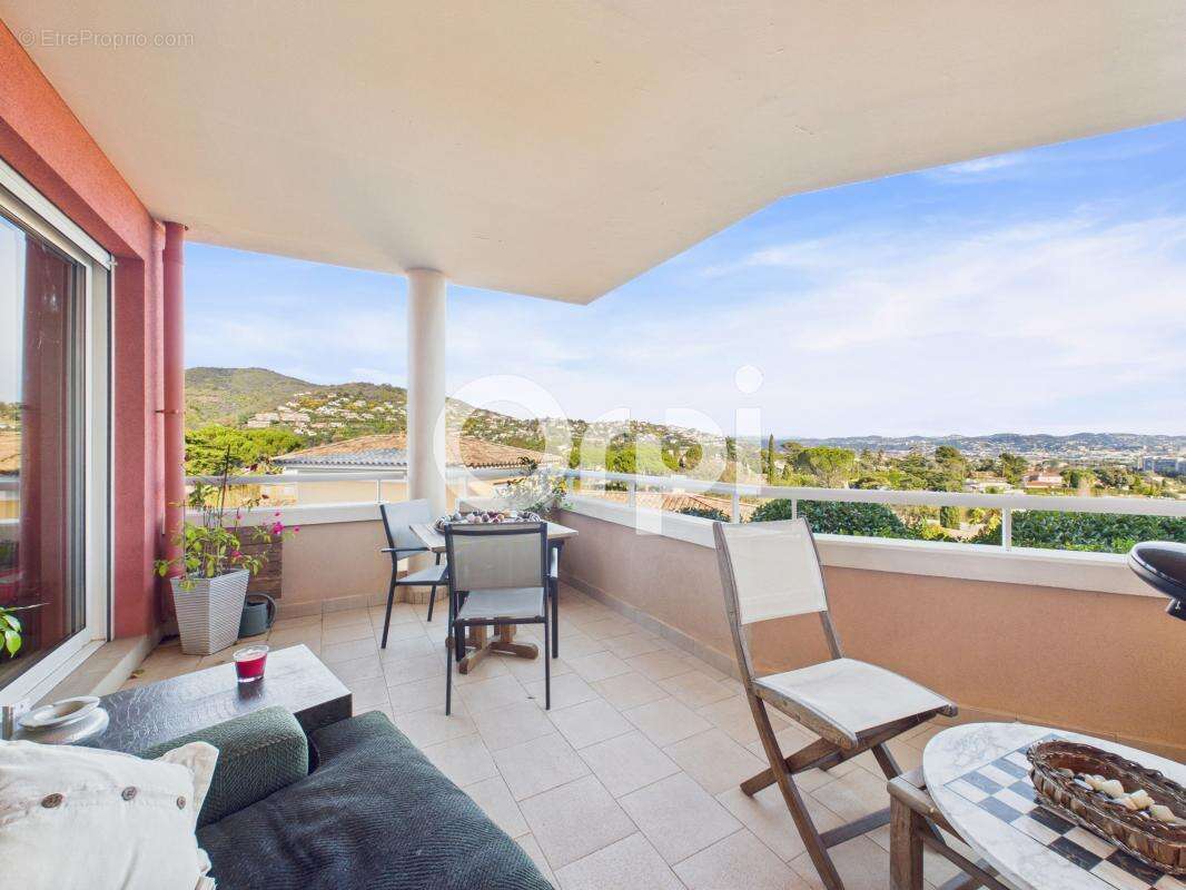 Appartement à MANDELIEU-LA-NAPOULE