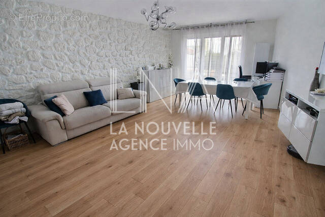 Appartement à LES LILAS