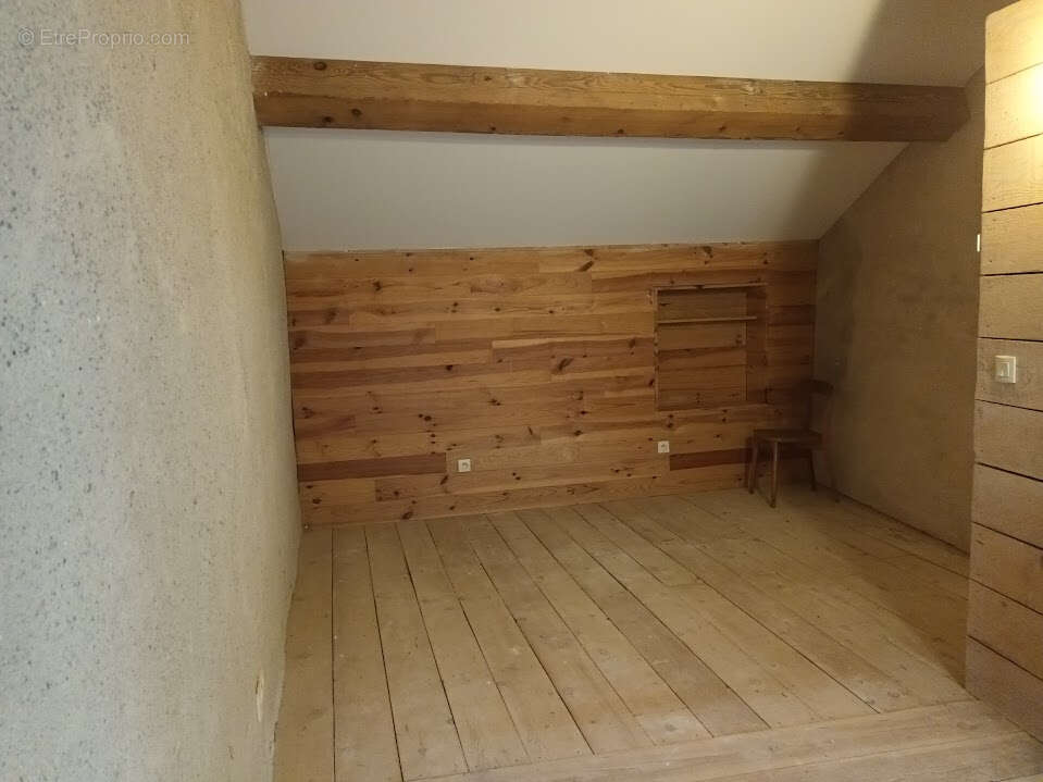 Maison à VILLARDONNEL