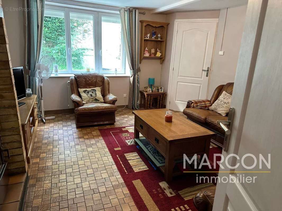 Maison à SAINT-LEGER-BRIDEREIX