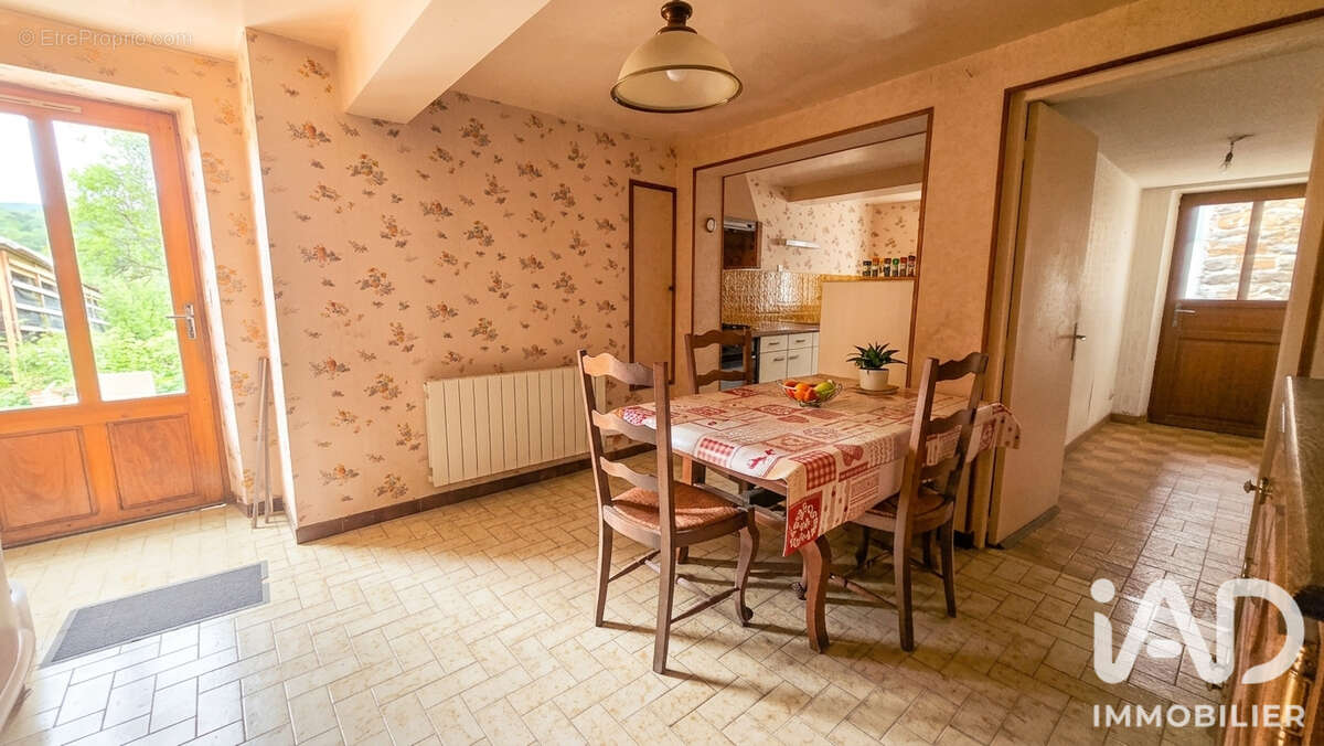 Photo 8 - Maison à MONTIGNY-SUR-MEUSE