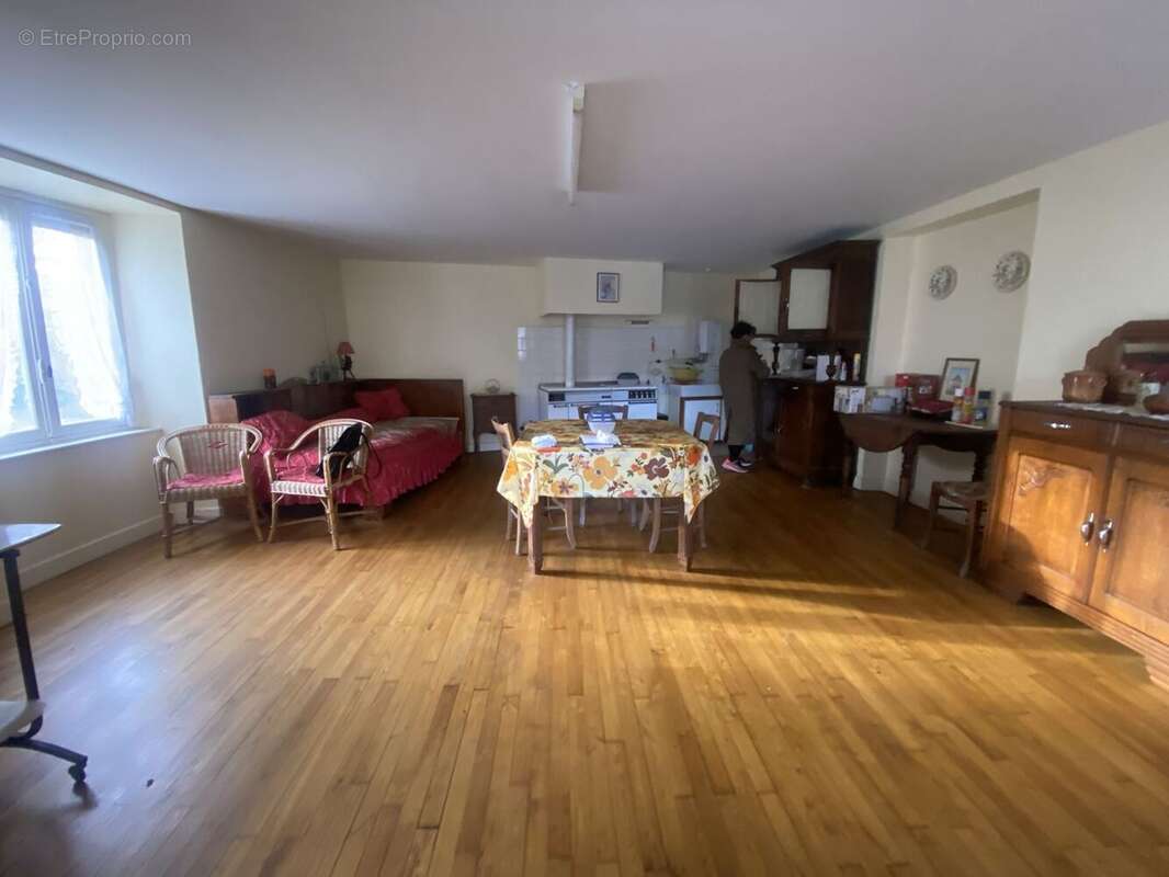 Maison 94 m² à La Selve  - photo 3