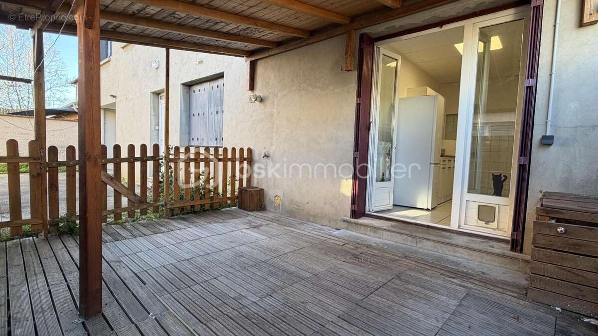 Appartement à ANNEYRON