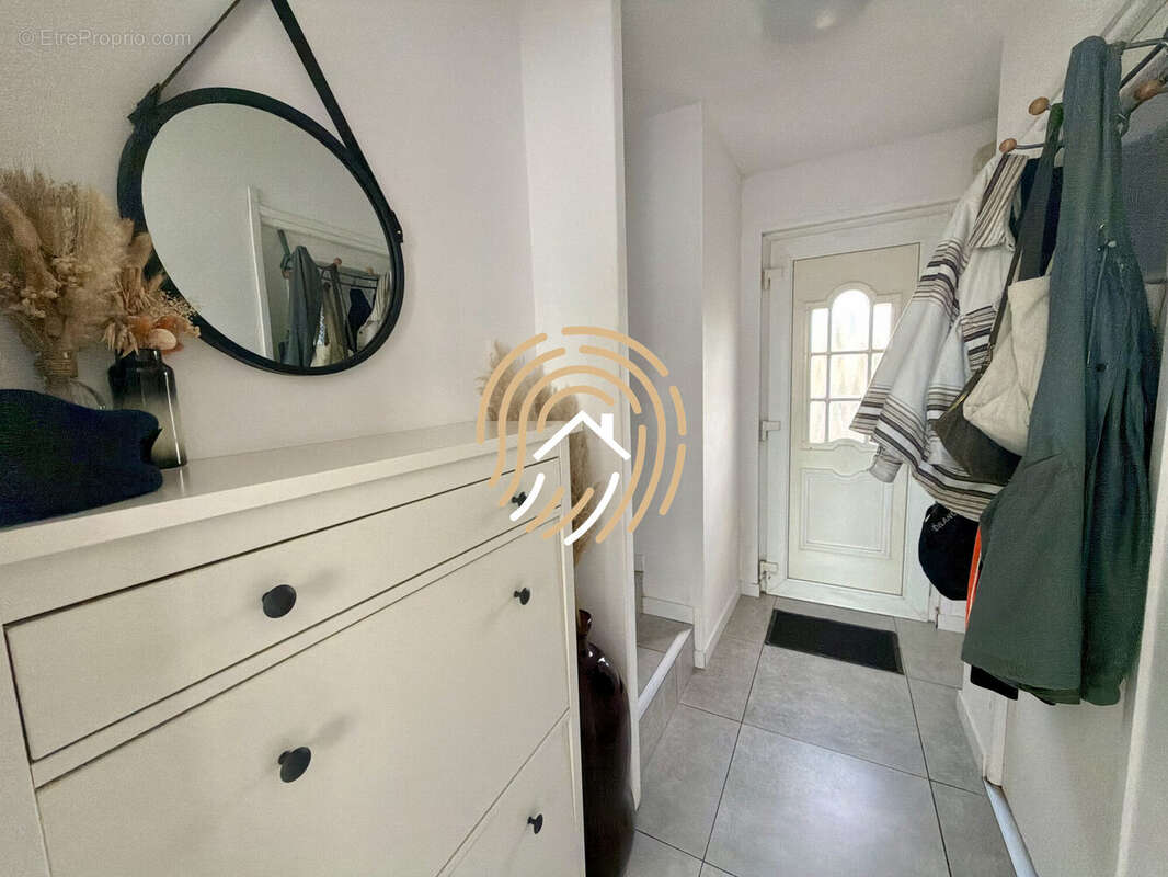 Maison 73 m² à Ecourt-Saint-Quentin  - photo 4