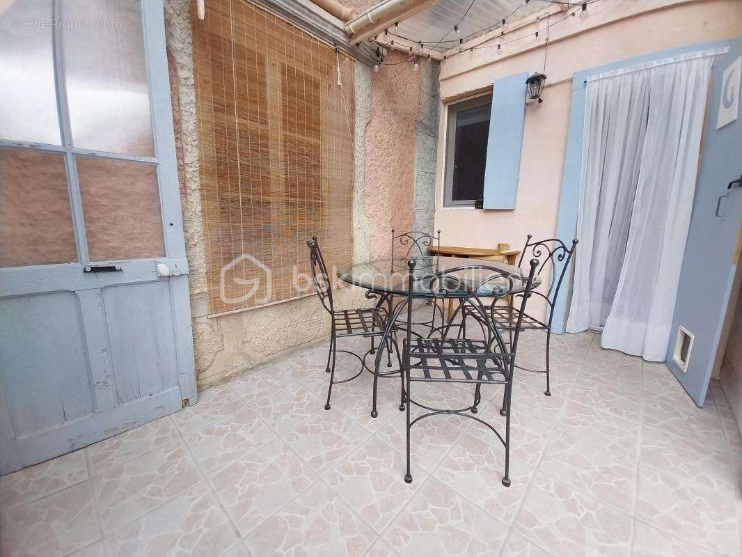 Grande maison avec dépendances + maison à rénover - photo 19