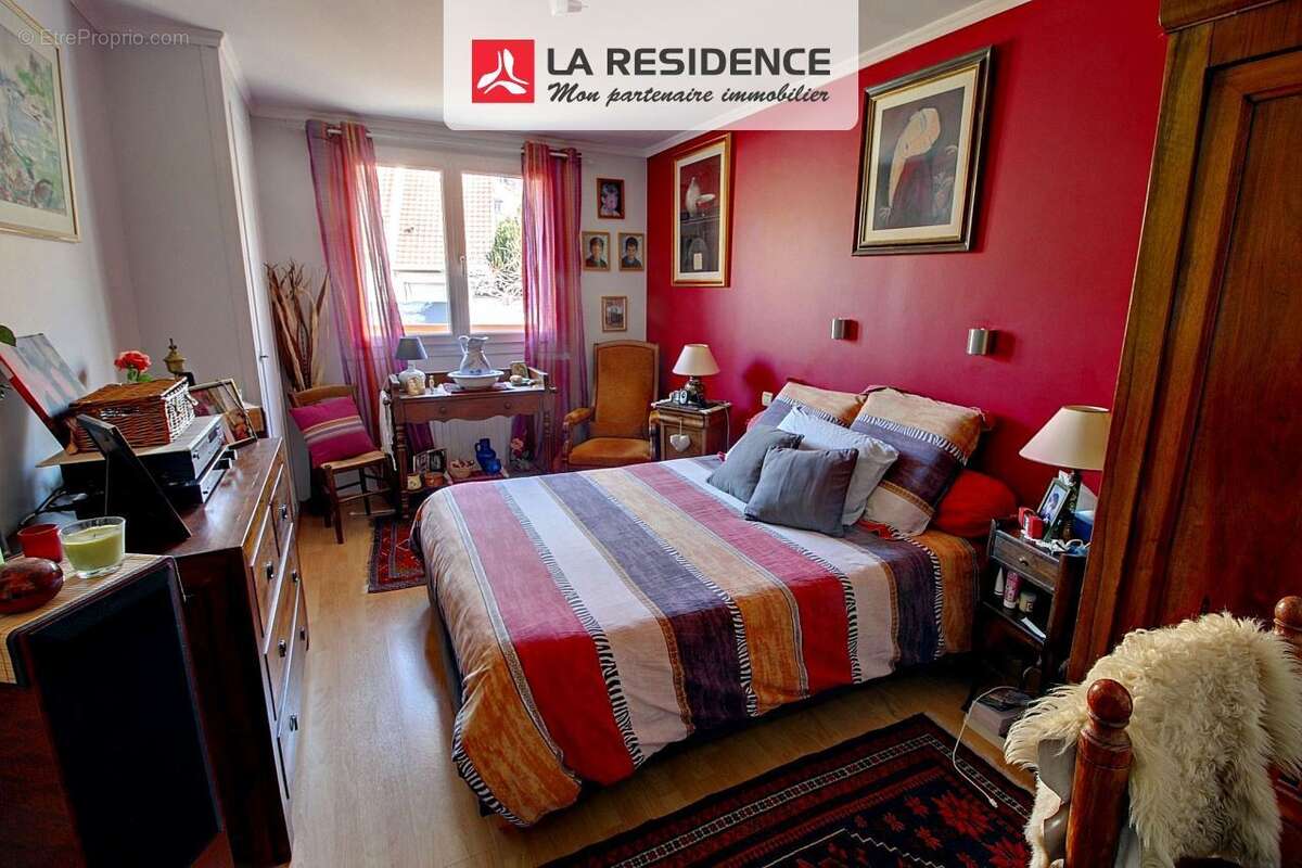 Maison à VAUX-SUR-SEINE