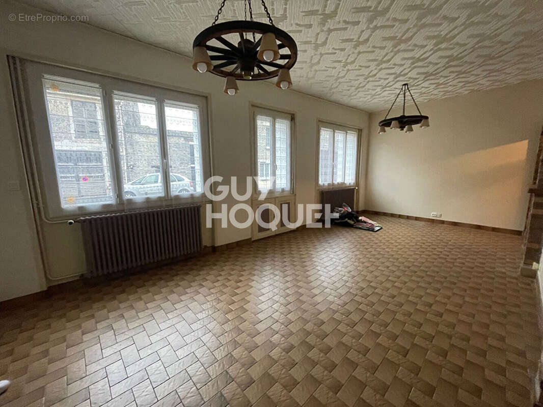 Maison à MILLY-LA-FORET