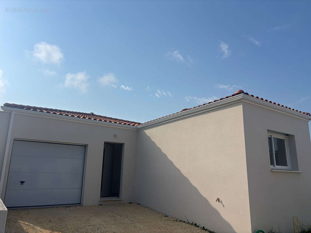 Villa neuve à 1500 m plage - photo 2