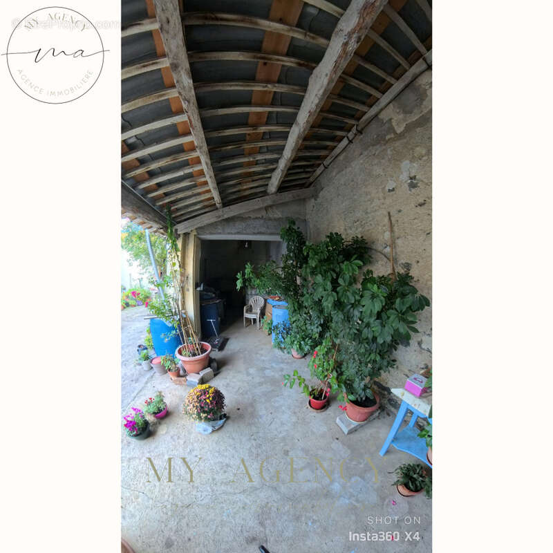 Caux   Maison vigneronne de caractère de 153 m2 avec cour arborée, dépendances et garage de plus de 100 m2 - photo 22