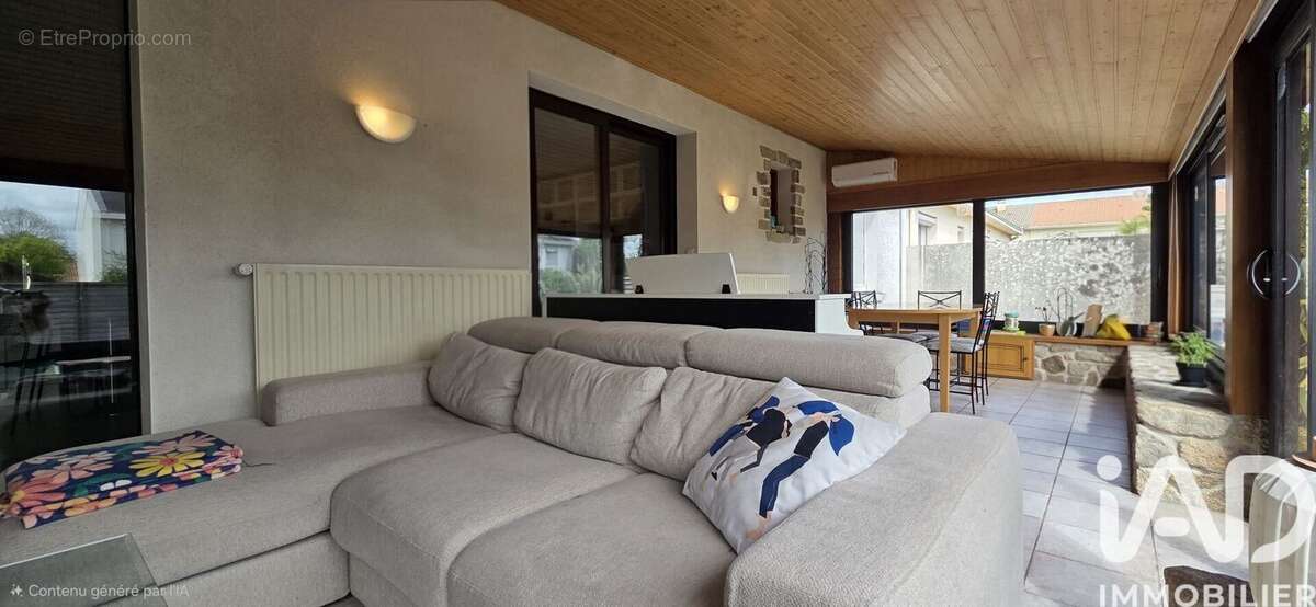 Maison 116 m² à Nuaille  - photo 7