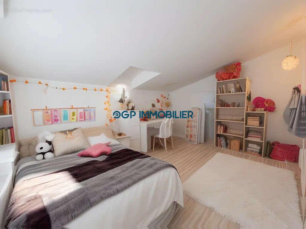 Maison à BRUGUIERES